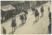 Louviers-Ville. Cavalcade du 7 Mai 1922.