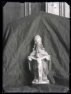 Église de Serez (Eure), statue représentant la Trinité.