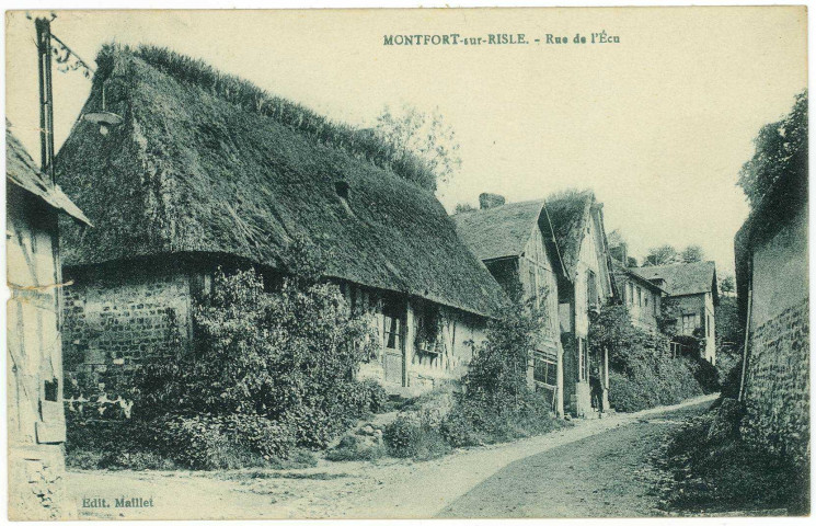Montfort-sur-Risle. Rue de l'Ecu.