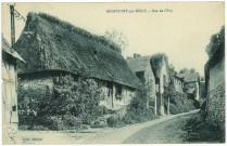 Montfort-sur-Risle. Rue de l'Ecu.