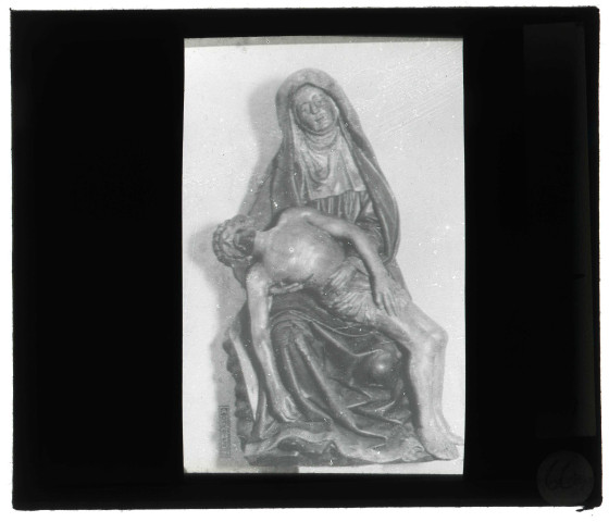 Église de Roman (Eure), pietà.