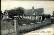 Bazincourt-sur-Epte. Thierceville - Villa Fleurie.