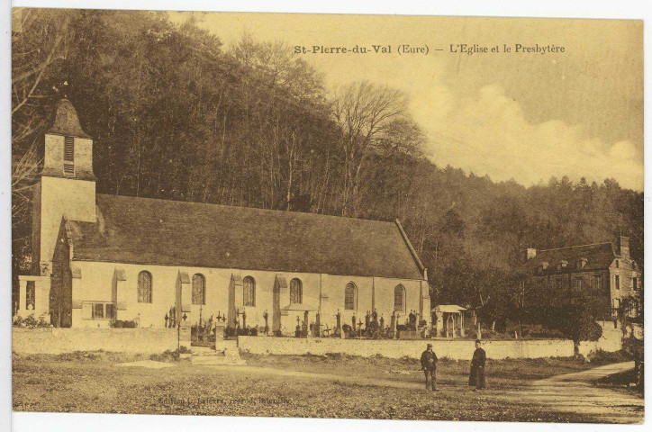Saint-Pierre-du-Val. L'Eglise et le Presbytère.