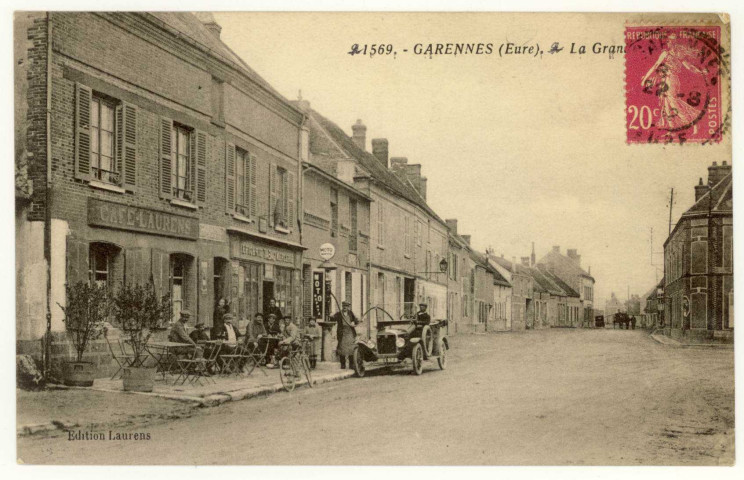 Garennes-sur-Eure. La Grande Rue.