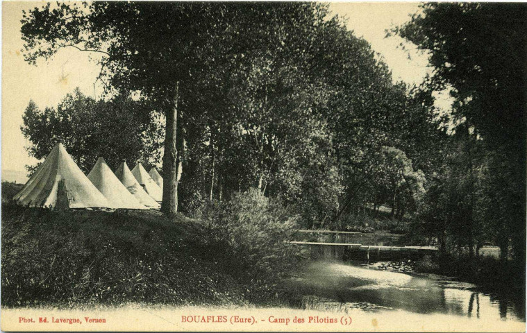 Bouafles. Camp des Pilotins (5).