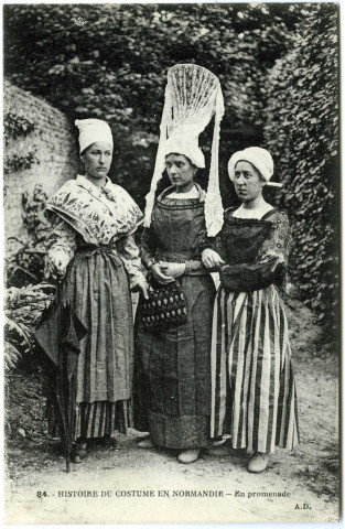 Basse-Normandie. Histoire du costume en Normandie. - En promenade.