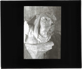 Buste de la statue de la Vierge, fragment du groupe sculpté de "L'Assomption" en plâtre peint, par Marin-Nicolas Jadoulle (XVIIIe siècle), dans l'église Notre-Dame d'Écouis (Eure).