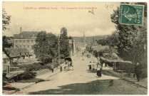 Fleury-sur-Andelle. Vue d'ensemble de la Grande Rue.