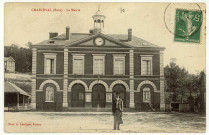 Charleval. La Mairie.