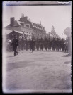 Défilé de troupes militaires.
