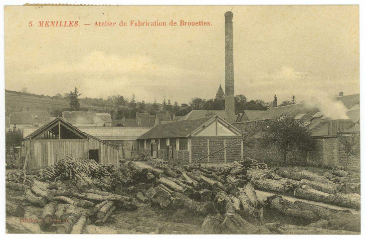 Ménilles. Atelier de Fabrication de Brouettes.