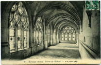 Evreux-Ville. Cloître de L'Évêché.