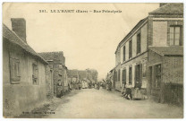 L'Habit. Rue Principale.