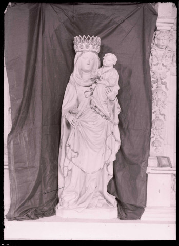 Statue de Vierge à l'enfant de l'église de Vatteville (Eure).