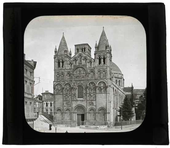 Cathédrale Saint-Pierre d'Angoulême (Charente), façade ouest.