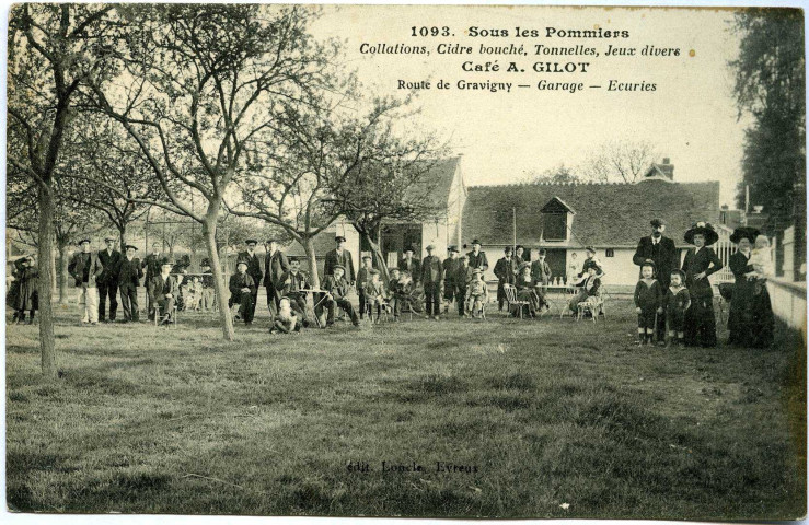 Gravigny. Sous les Pommiers Café A Gilot.