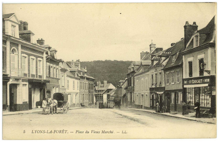 Lyons-la-Forêt. Place du Vieux Marché.