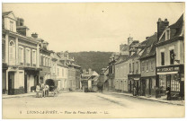 Lyons-la-Forêt. Place du Vieux Marché.