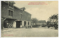 Saint-Pierre-d'Autils. Hôtel du Bon Accueil - Jardins et Garage.