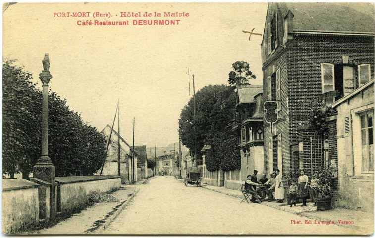 Port-Mort. Hôtel de la Marie. - Café-Restaurant Desurmont.
