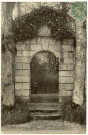 Ailly. Portail de l'ancien Château.
