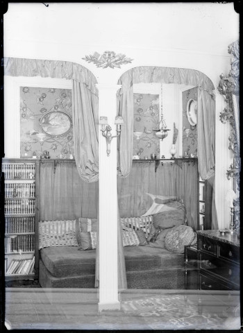 Boudoir du manoir « le Val fleuri » appartenant à M. Gallier.
