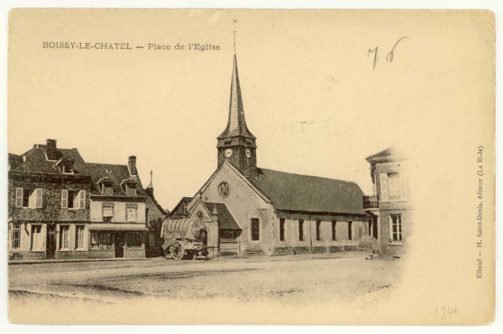 Boissey-le-Châtel. Place de l'Eglise.