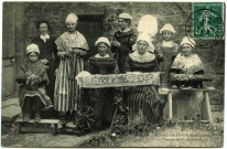 Divers. Scènes de la Vie Normande. - Groupe de Dentellières.