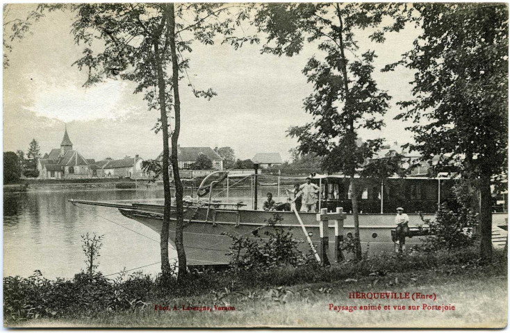 Herqueville. Paysage animé et vue sur Portejoie.