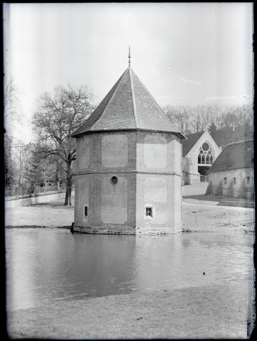 Colombier de l'ancien manoir des abbesses de Saint-Amand de Boos (Seine-Maritime).