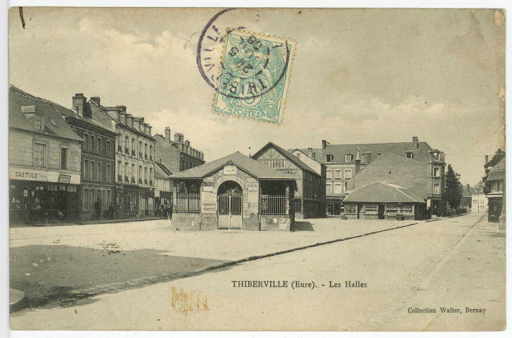Thiberville. Les Halles.
