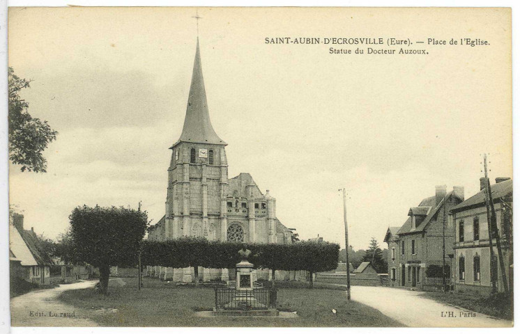 Saint-Aubin-d'Ecrosville. Place de l'Eglise. Statue du Docteur Auzoux.