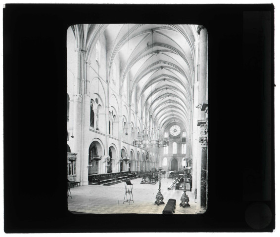 Abbaye Saint-Rémi de Reims (Marne), intérieur.