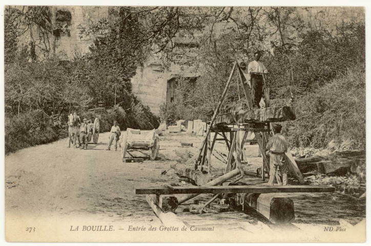 Caumont. Entrée des Grottes de Caumont.