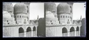 Vue de la mosquée de la Cité des Morts au Caire (Égypte).