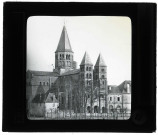 Basilique du Sacré-Cœur de Paray-le-Monial (Saône-et-Loire), ensemble, vue de l'ouest.