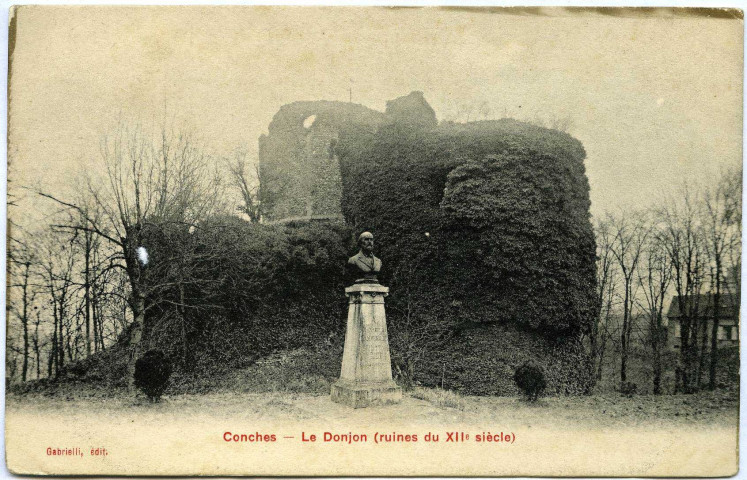 Conches-en-Ouche. Le Donjon (Ruines du XII Siècle).