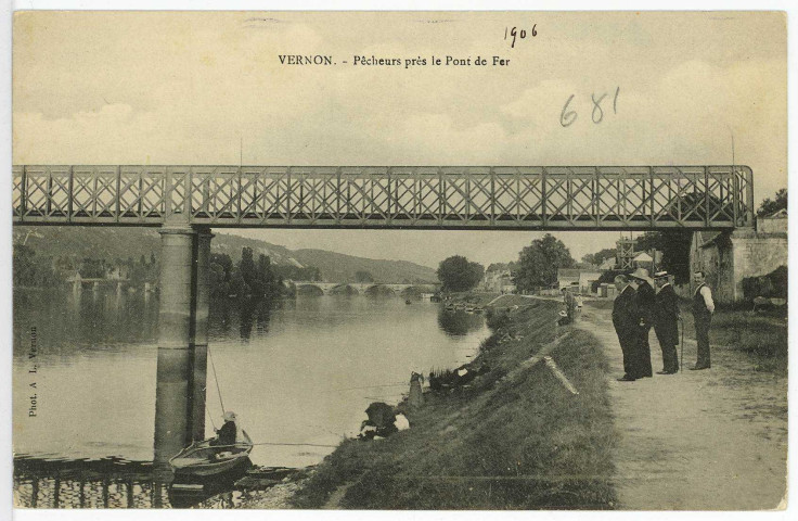 Vernon-Ville. Pêcheurs près le Pont de Fer.