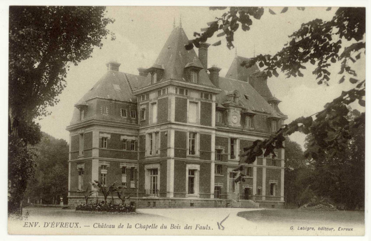 Chapelle-du-Bois-des-Faulx (La). Château de la Chapelle du Bois des Faulx.