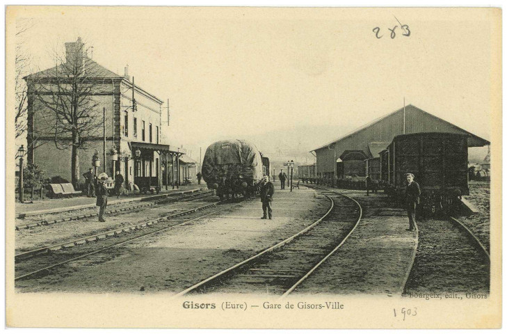 Gisors. Gare de Gisors Ville.