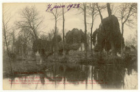 Douville-sur-Andelle. Ruines du Château de Longempré célèbre par la soumission que vint y faire le gouverneur de Pont-de-l'Arche à Henri IV-.