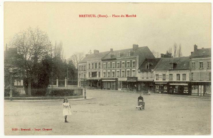 Breteuil-sur-Iton. Place du Marché.