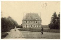 Boisset-les-Prévanches. Façade du Château.