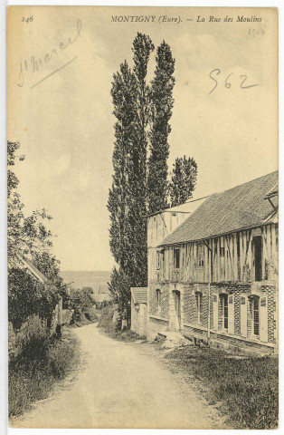 Saint-Marcel. La Rue des Moulins.