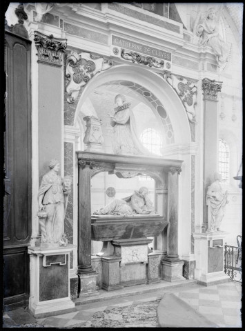 Mausolée de Catherine de Clèves de la chapelle du collège des Jésuites de Eu (Seine-Maritime).