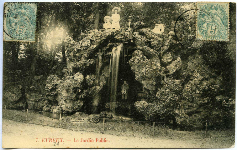 Evreux-Ville. Le Jardin Public -.