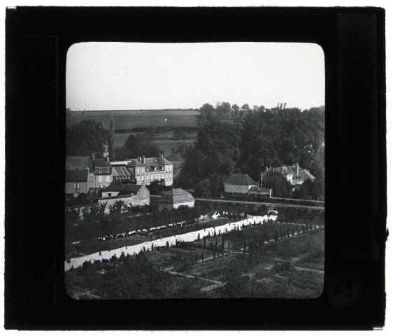 Monastère de la Visitation de Paray-le-Monial (Saône-et-Loire), vue générale.