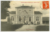 Notre-Dame-de-l'Isle. Mairie et Ecoles.