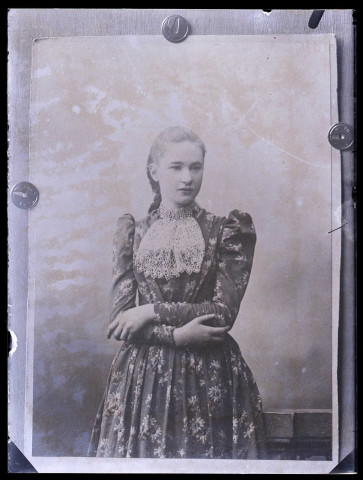 Portrait probablement celui de Mademoiselle Bonjean.