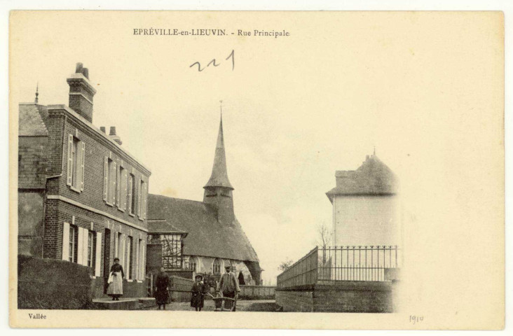 Epreville-en-Lieuvin. Rue Principale.